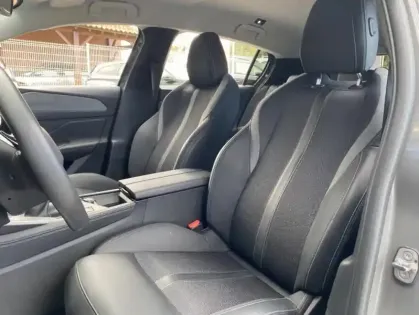 Photo 13 Peugeot 308 III 1.2 PURETECH 130 S&amp;S ALLURE