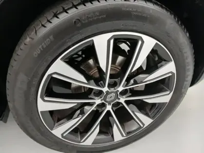 Photo 16 Renault Austral E-Tech hybrid 200 Techno