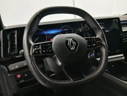 Photo 26 Renault Austral E-Tech hybrid 200 Techno