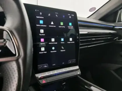 Photo 22 Renault Austral E-Tech hybrid 200 Techno