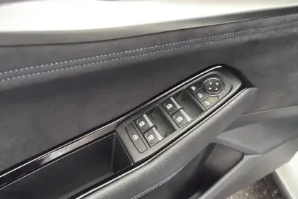 Photo 16 Renault Austral E-Tech full hybrid 200 GSR2 Techno esprit Alpine