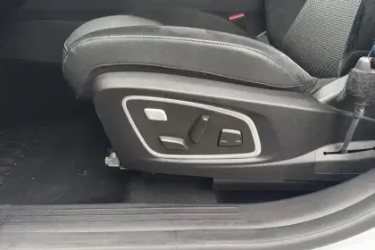 Photo 15 Renault Austral E-Tech full hybrid 200 GSR2 Techno esprit Alpine