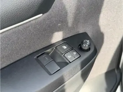 Photo 14 Toyota Yaris Hybride 1.5 116H Dynamic MY22