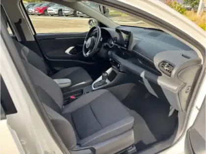 Photo 5 Toyota Yaris Hybride 1.5 116H Dynamic MY22