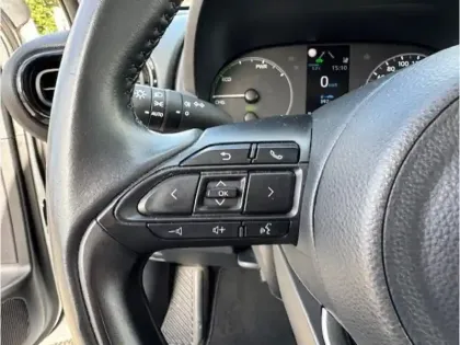 Photo 16 Toyota Yaris Hybride 1.5 116H Dynamic MY22