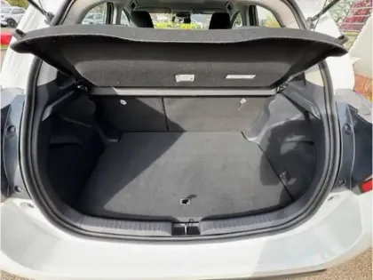 Photo 9 Toyota Yaris Hybride 1.5 116H Dynamic MY22