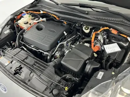 Photo 47 Ford Kuga 2.5 Duratec 225ch PowerSplit PHEV ST-Line eCVT + Attelage