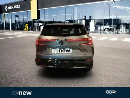 Photo 4 Renault Espace VI E-Tech full hybrid 200 GSR2 Iconic