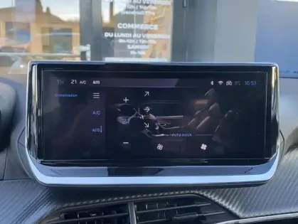 Photo 10 Peugeot 2008 II PureTech 130 S&amp;S EAT8 ALLURE