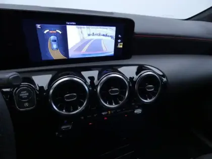 Photo 17 Mercedes Classe A 180 AMG Line