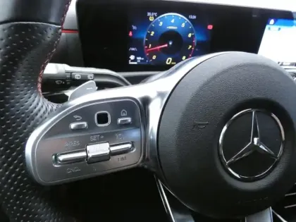 Photo 12 Mercedes Classe A 180 AMG Line