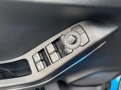 Photo 5 Ford Puma 1.0 Flexifuel 125ch S&amp;S mHEV Titanium Business