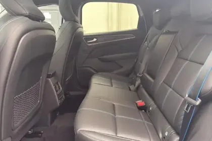 Photo 26 Renault Arkana E-Tech full hybrid 145 GSR2 esprit Alpine