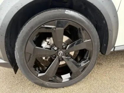 Photo 14 Nissan Juke  1.6 Hybrid 143ch Première Edition 2022.5