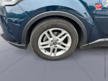 Photo 9 Toyota C-HR  2.0 Hybride 184ch Dynamic Ultimate E-CVT