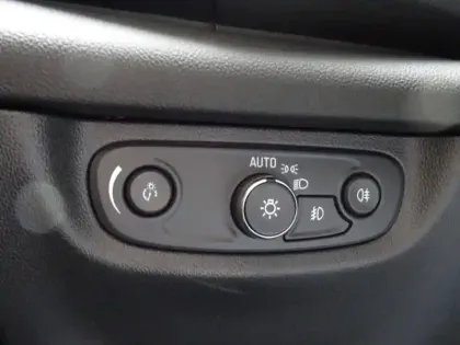 Photo 23 Opel Insignia  Grand Sport 1.5 D 122ch Elegance Business BVA8