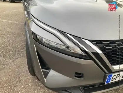 Photo 12 Nissan Qashqai  1.3 Mild Hybrid 140ch Business Edition Camera