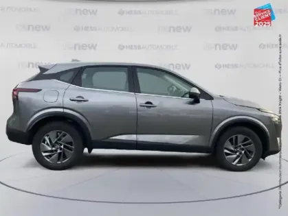 Photo 18 Nissan Qashqai  1.3 Mild Hybrid 140ch Business Edition Camera