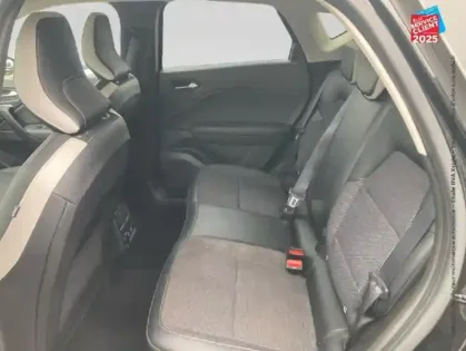 Photo 10 Renault Captur  1.6 E-Tech hybride 145ch Techno Fast Track