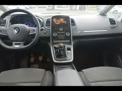 Photo 8 Renault Grand Scenic  1.3 TCe 140ch FAP Business 7 places 7cv