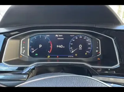 Photo 8 Volkswagen Polo  1.0 TSI 110ch R-Line DSG7 Euro6d-T