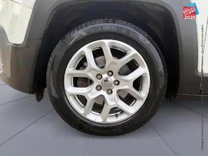 Photo 9 Jeep Renegade  1.4 MultiAir S/S 140ch Limited BVRD6 Sieges cuir