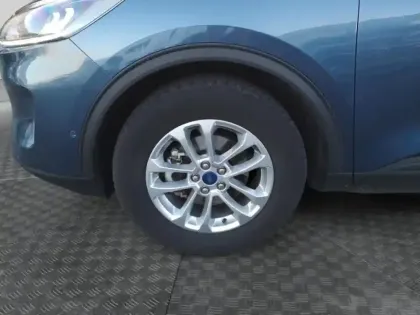 Photo 13 Ford Kuga  2.5 Duratec 190ch FHEV E85 Titanium BVA