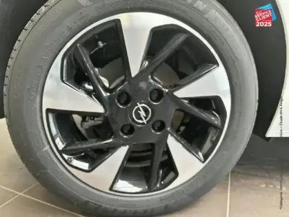 Photo 14 Opel Corsa  -e 136ch GS