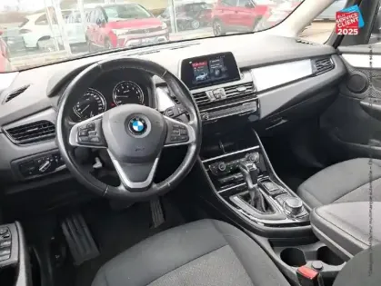 Photo 14 BMW Serie 2 Série 2 ActiveTourer 225xeA 224ch Lounge Sieges chauf GPS Radar AV/AR