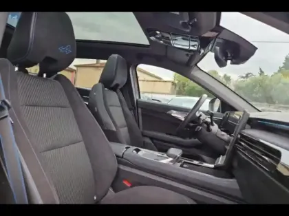 Photo 9 Renault Austral  1.2 E-Tech full hybrid 200ch Iconic esprit Alpine- 23