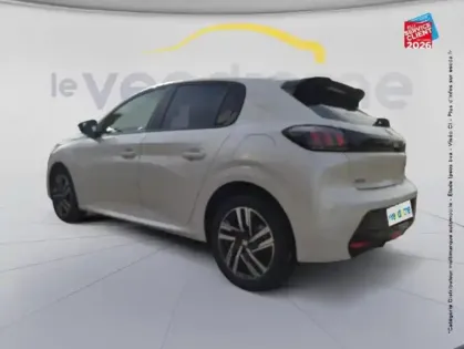 Photo 52 Peugeot 208  1.2 PureTech 130ch S/S Allure Pack EAT8 Camera