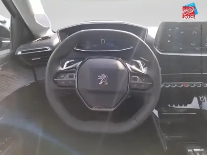 Photo 41 Peugeot 208  1.2 PureTech 130ch S/S Allure Pack EAT8 Camera