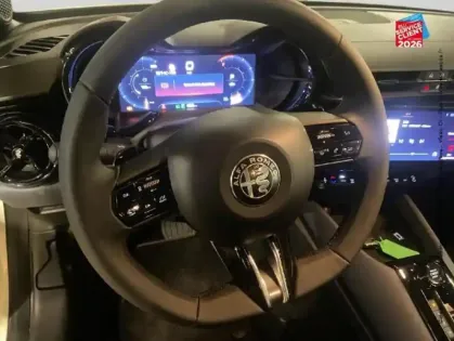 Photo 11 Alfa Romeo Junior  1.2 Ibrida 136ch DCT6