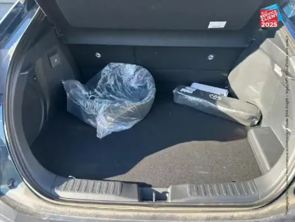 Photo 13 Toyota C-HR  2.0 Hybride Rechargeable 225ch Collection MY25