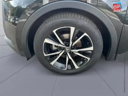 Photo 9 Toyota C-HR  1.8 Hybride 140ch Design NG23 Sieges chauf Volant chauf Camera