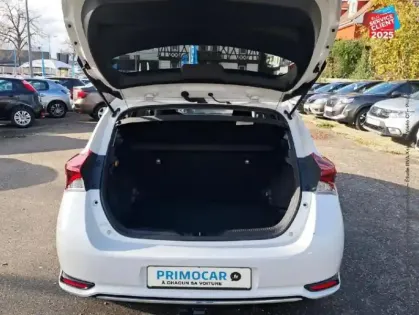 Photo 13 Toyota Auris  HSD 136h Design