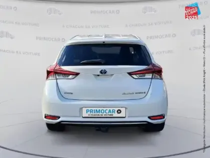 Photo 6 Toyota Auris  HSD 136h Design