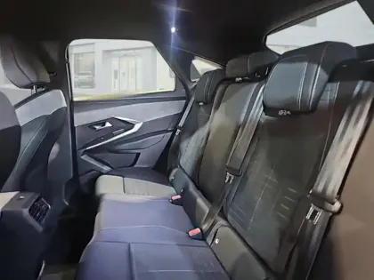 Photo 29 Peugeot 3008  1.2 Hybrid 136ch Allure e-DCS6