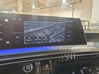 Photo 12 Peugeot 3008  1.2 Hybrid 136ch Allure e-DCS6