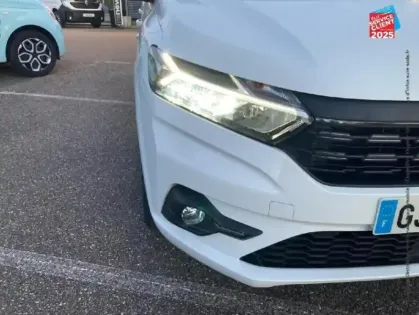 Photo 27 Dacia Sandero  1.0 TCe 90ch Confort -22B Radar AR