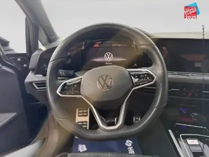 Photo 11 Volkswagen Golf  2.0 TDI SCR 200ch GTD DSG7