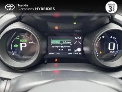 Photo 28 Toyota Yaris  116h Design 5p MY22