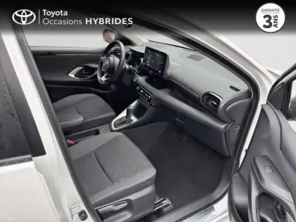 Photo 20 Toyota Yaris  116h Design 5p MY22