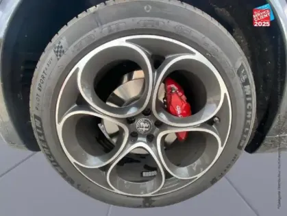 Photo 9 Alfa Romeo Stelvio  2.2 Diesel 160ch Veloce AT8