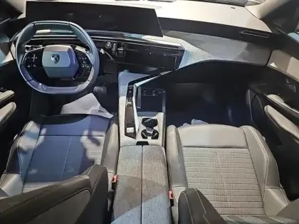 Photo 7 Peugeot 3008  1.2 Hybrid 136ch Allure e-DCS6