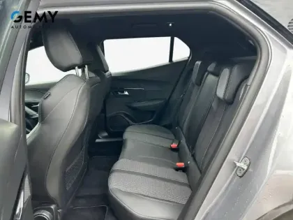 Photo 27 Peugeot 2008  PureTech 130 S&S EAT8