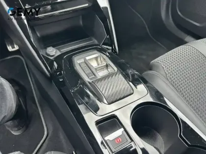 Photo 31 Peugeot 2008  PureTech 130 S&S EAT8