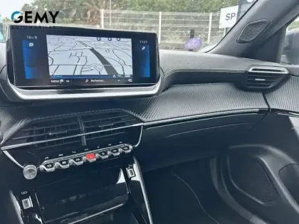 Photo 12 Peugeot 2008  PureTech 130 S&S EAT8