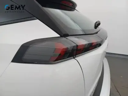 Photo 16 Peugeot 2008  PureTech 130 S&S EAT8