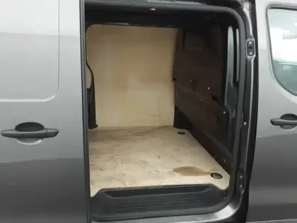 Photo 11 Peugeot Expert  FGN TOLE STANDARD 2.0  BLUEHDI 120 S&S BVM6